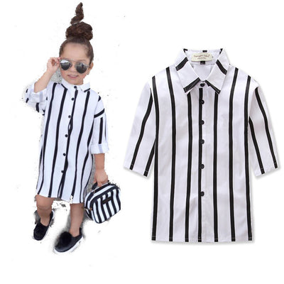 Camisa de Manga Larga a Rayas Verticales Blancas y Negras