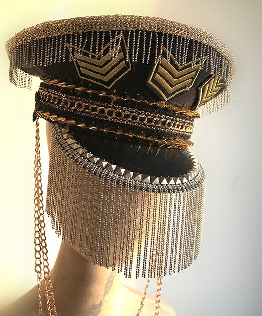 Sombrero Punk Dorado con Remaches y Flecos para DJ y Artistas - Image 5