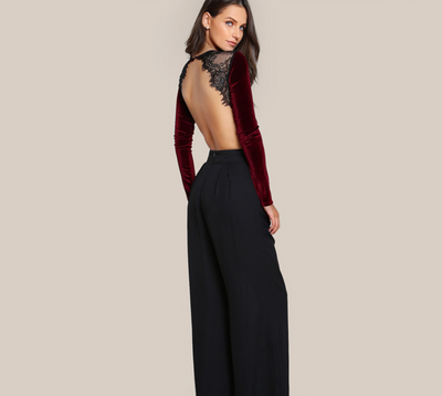 Jumpsuit Ajustado de Encaje Espalda Abierta para Verano - Image 6