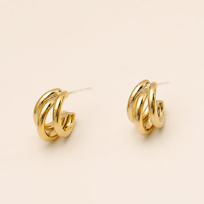 Aretes Minimalistas de Tres Capas - Diseño Elegante y Sofisticado - Image 7