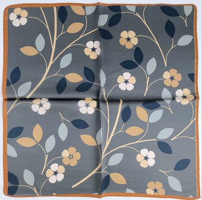 Pañuelo de Seda Estampado Floral Cuadrado Pequeño - Image 6