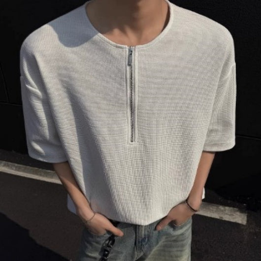 Playera Manga Corta Cuello Medio Cierre con Textura Waffle para Hombre
