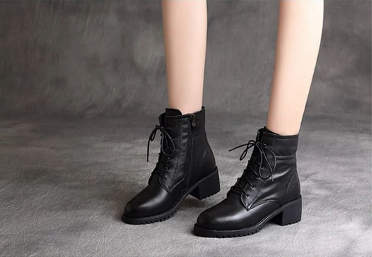 Botas Cortas de Cuero y Terciopelo Estilo Británico con Tacón Grueso - Image 17