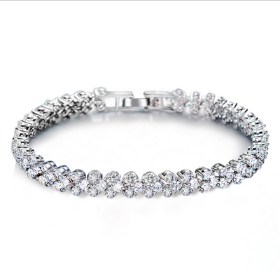 Pulsera de Zirconia Cúbica con Corazones y Flechas - Regalo Perfecto para Bodas