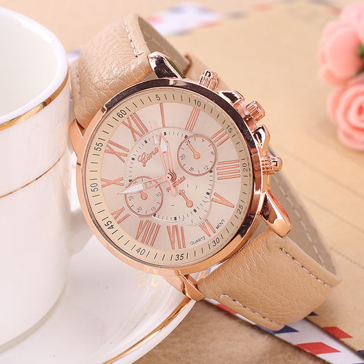 Reloj Digital de Cuero con Tres Esferas - Diseño Clásico Beige - Image 4