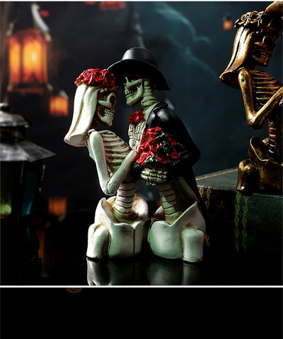 Adorno de Pareja Calaveras en Resina - Estilo Gótico Romántico - Image 13