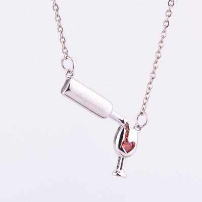 Collar para Amantes del Vino con Dije de Botella, Copa y Corazón - Image 3