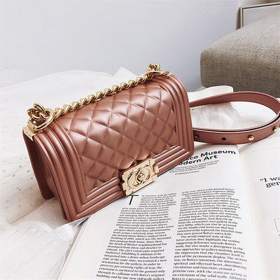 Bolso Crossbody Elegante con Cadena - Image 6