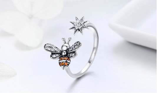 Anillo Ajustable de Plata 925 con Abeja y Diamante - Diseño Elegante
