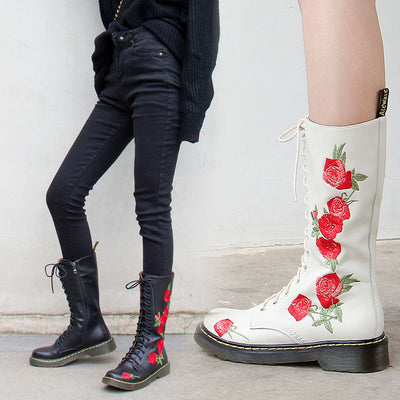 Botas Martin con Bordados de Estilo Nacional - Image 2