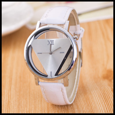 Reloj de Personalidad Triangular - Reloj de Cuarzo Hueco Doble Cara Elegante - Image 6