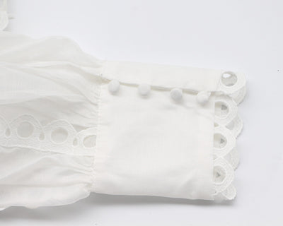 Vestido con Mangas Linterna y Detalles Calados - Image 7