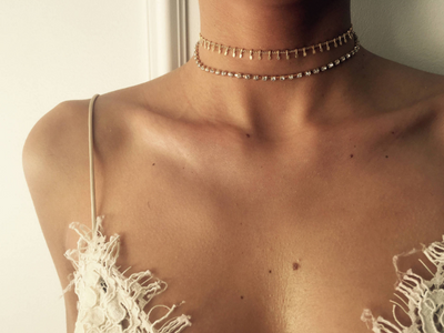 Collar Corto Choker de Cristal Dorado y Plateado para Mujer - Image 4