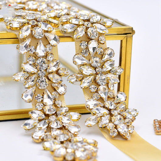 Cinturón de Lujo Artesanal con Strass y Lentejuelas - Image 4