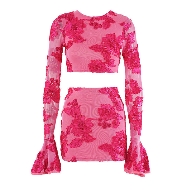 Conjunto Falda-Blusa Floral Bordada Escotado