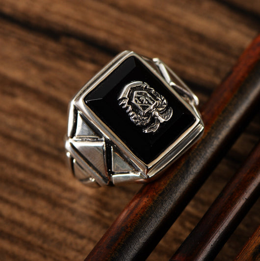 Anillo de Plata Ley 925 con Ágata Negra para Hombre - Diseño Dominante Azul Marino - Image 12