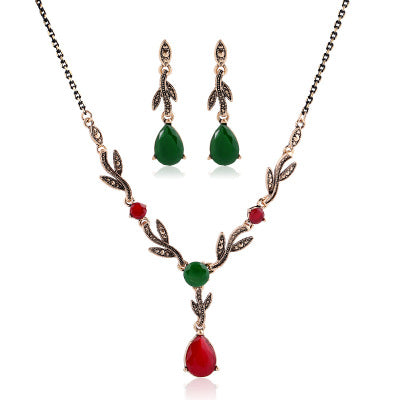 Collar Colgante de Resina con Gota de Agua y Piedra de Hoja Natural