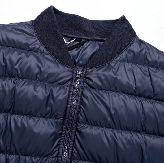 Chaqueta de Plumas para Hombre con Cuello Alto y Corte Moderno - Image 12
