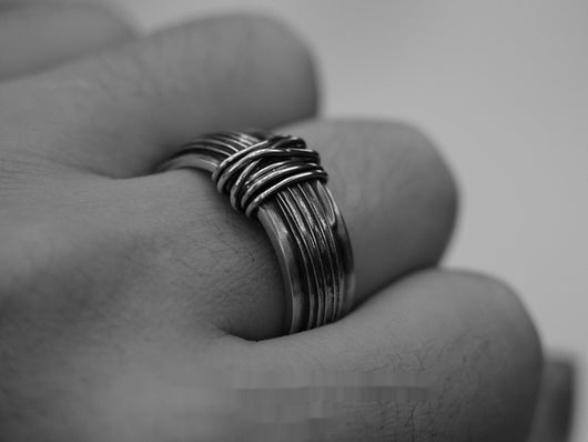 Anillo Vintage Tejido a Mano con Alambre Pulido para Hombre - Image 7