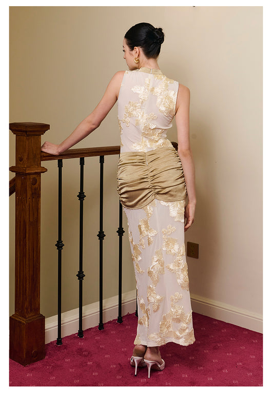 Vestido Elegante Negro con Flores en Malla y Detalles Fruncidos - Image 14