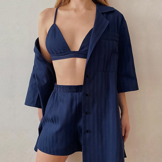 Pijama de Tres Piezas en Seda de Hielo con Rayas - Conjunto de Ropa de Casa para Mujer - Image 5
