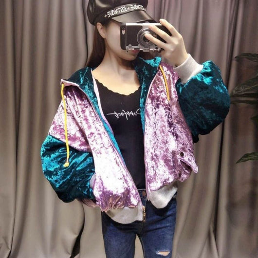 Chaqueta Hoodie de Terciopelo Dorado con Letras y Lentejuelas Reforzadas - Image 10