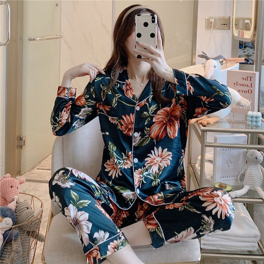 Pijama Dos Piezas de Seda Fría con Mangas Largas para Mujer - Image 7