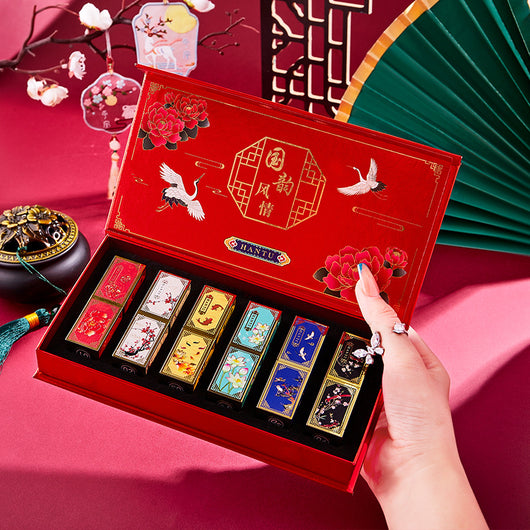 Estuche de Lápices Labiales Estilo Chino Imperial con Grabados Artesanales - Image 4