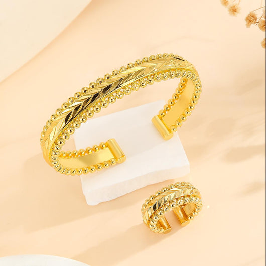 Vintage gold-plated open cuff bracelet and matching open ring with chevron pattern and beaded edges. - Image 16
