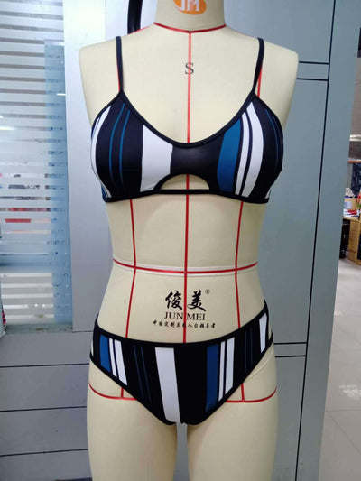 Bikini de Rayas Verticales Estilo Europeo y Americano - Image 4