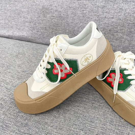 Tenis Escolares Cómodos con Cordones y Punta Redonda - Image 17