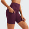 Shorts Esportivos Cintura Alta com Bolsos Diagonais - Legging de Treino Secagem Rápida