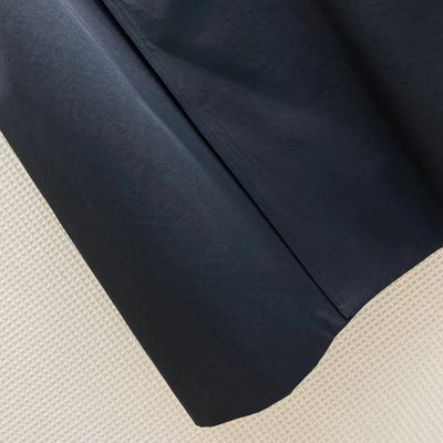 Gabardina con Diseño Ajustado a la Cintura y Forro Jacquard - Image 4