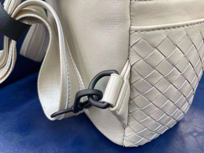 Mochila Tejida a Mano en Cuero de Oveja para Mujer - Image 22
