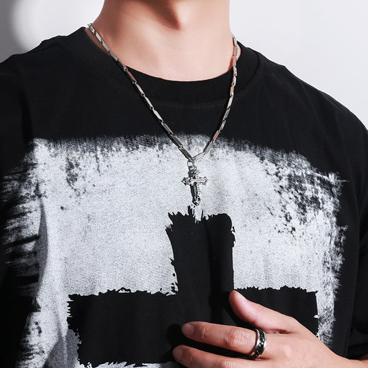 Collar Colgante Cruz para Hombre con Diamantes - Image 9