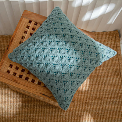 Funda de Almohada Decorativa de Acrílico con Diseño de Agujeros - Image 14