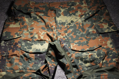 Traje Táctico Portátil Camuflaje Profesional - Image 44