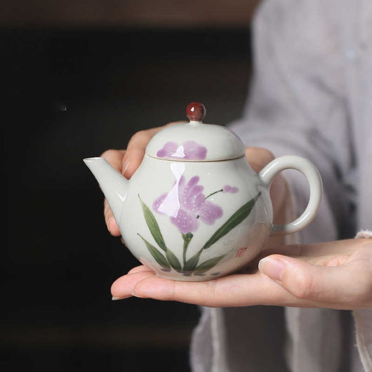Tetera de Porcelana Pintada a Mano con Decoración Bajo Esmalte - Image 8