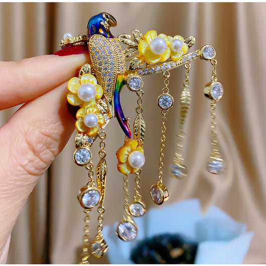 Broche de Lujo con Rama y Borlas - Image 8