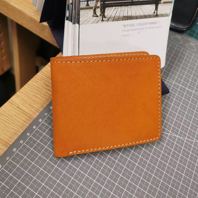 Billetera Corta de Cuero Premium para Hombre con Estilo Personalizado - Image 6