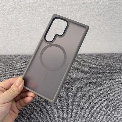 Funda Magnética Absorbente de Impactos con Acabado Mate - Image 12