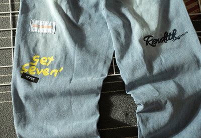 Jeans Vintage Sueltos para Hombre con Estampado de Oso y Letras - Image 3