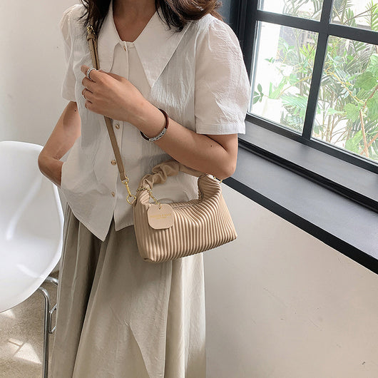Bolsa Crossbody de Cuero PU con Pliegues Cloud - Elegante y Versátil - Image 9