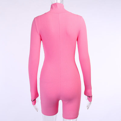 Jumpsuit Deportivo con Cuello Alto, Bordados y Detalles Rasgados - Image 4