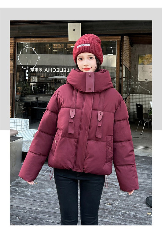 Chaqueta Corta Acolchada con Capucha para Mujer - Image 24