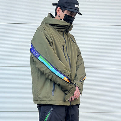 Abrigo de Algodón con Cierre Impermeable y Detalles Florales para Hombre y Mujer