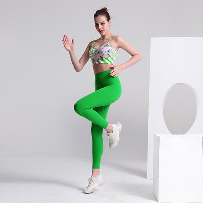 Conjunto Deportivo Dos Piezas para Mujer - Image 15