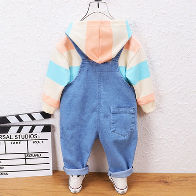 Overol Denim con Suéter Rayado y Capucha para Niños - Image 4