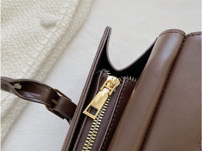 Bolso Bandolera Frosted Western con Diseño Asimétrico - Image 14