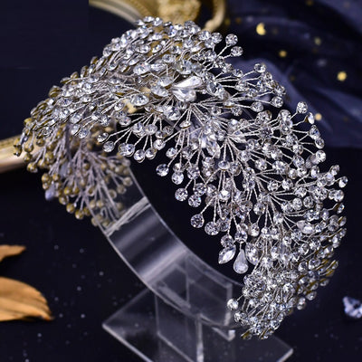 Diadema Nupcial Artesanal con Cristales Brillantes - Image 3